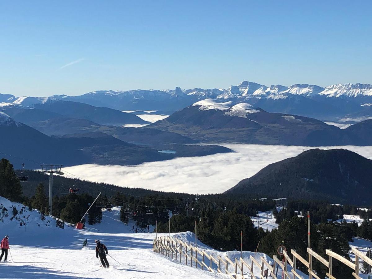 Chamrousse Appart 8 Personnes Au Pied Des Pistes Luaran gambar